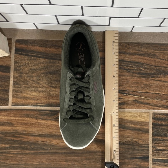 Puma Vikky Womens Size 6 Shoes Green Suede Low Top Casual Trainers Sneakers - Picture 14 of 14